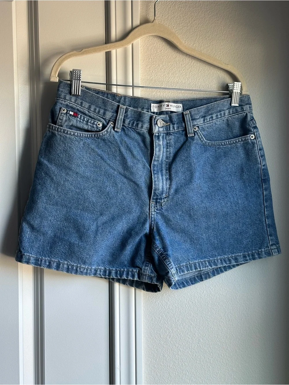 Vintage Y2K Tommy Hilfiger Denim Shorts